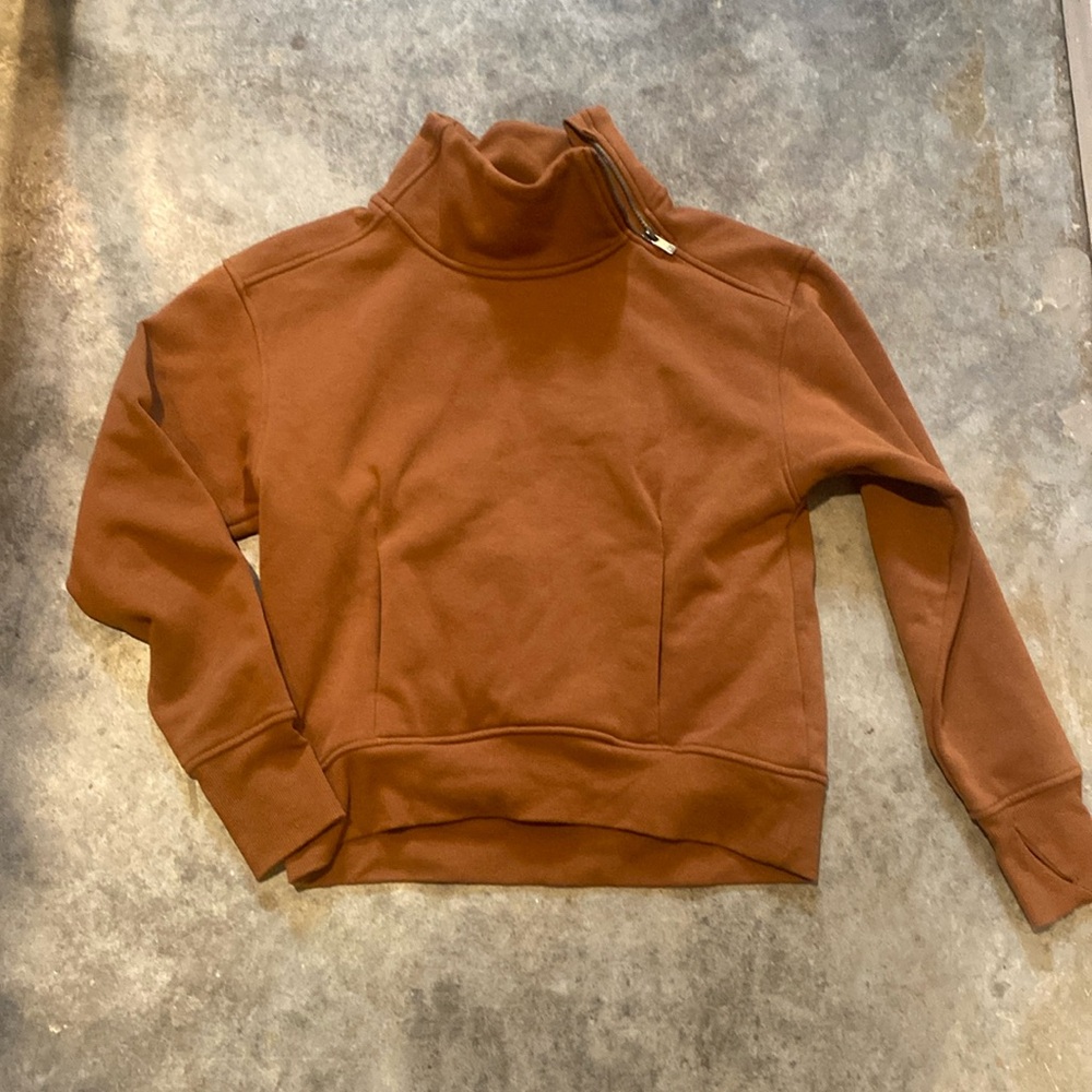 Brown funnel neck sweatshirt
